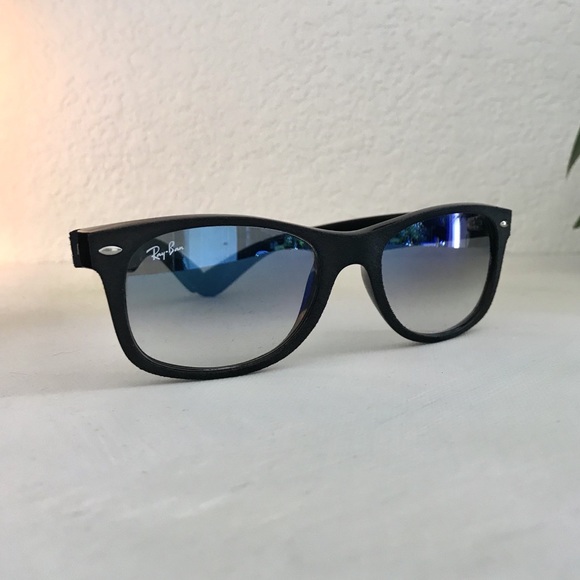 Ray Ban New Wayfarer Blue Lenses Unisex 